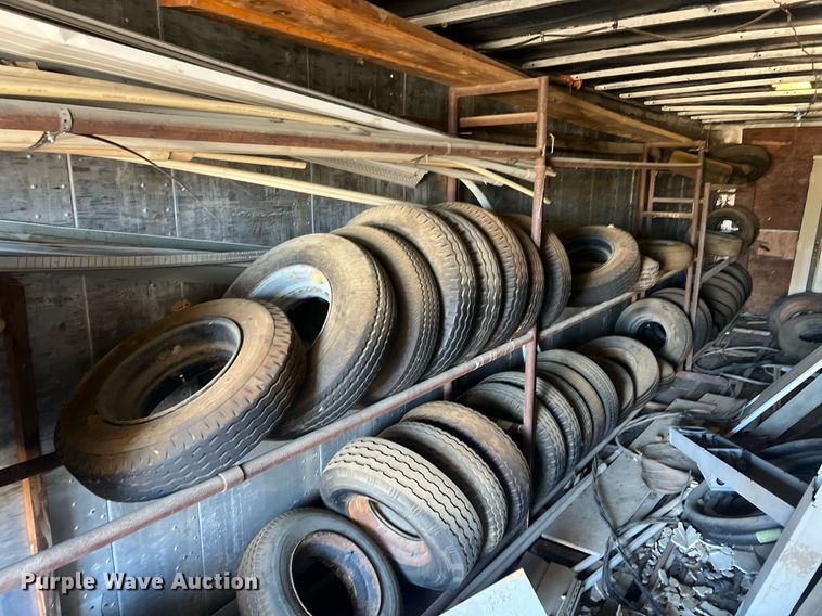 image for item OA9208 (2) dry van trailer bodies