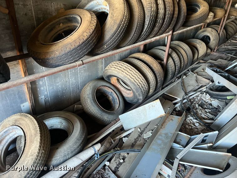 image for item OA9208 (2) dry van trailer bodies