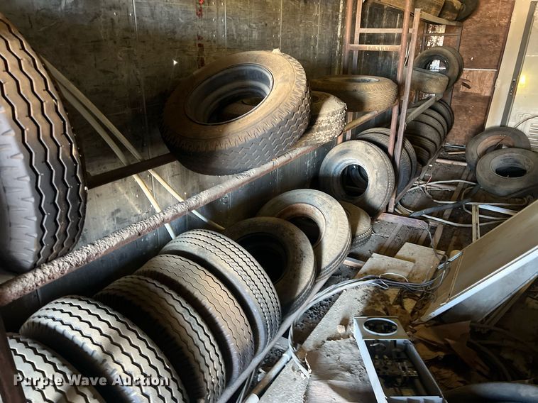 image for item OA9208 (2) dry van trailer bodies