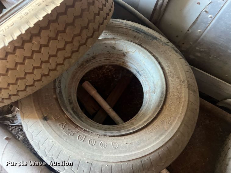 image for item OA9208 (2) dry van trailer bodies