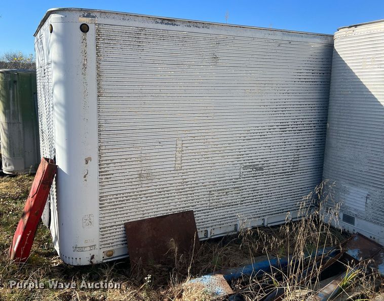 image for item OA9209 Dry van trailer body