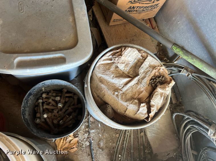 image for item OA9209 Dry van trailer body