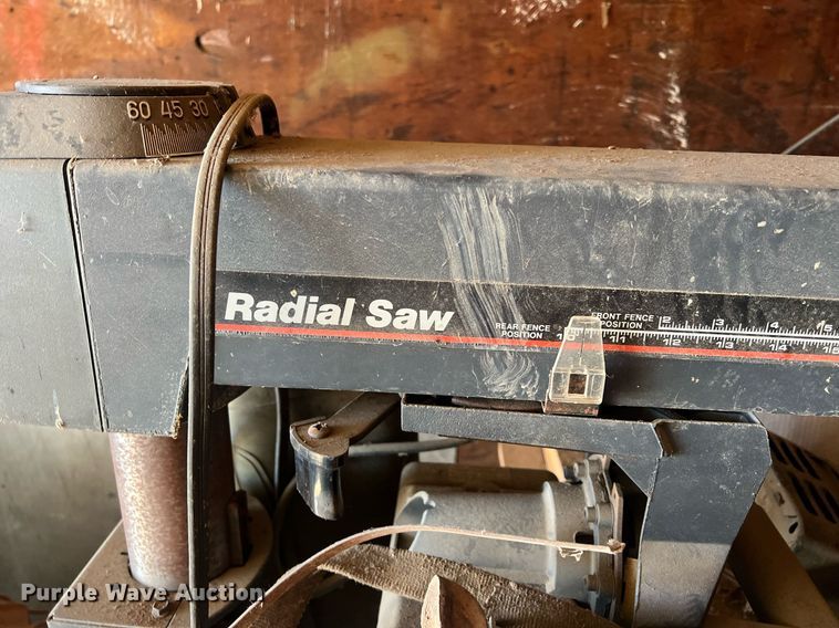 image for item OA9209 Dry van trailer body