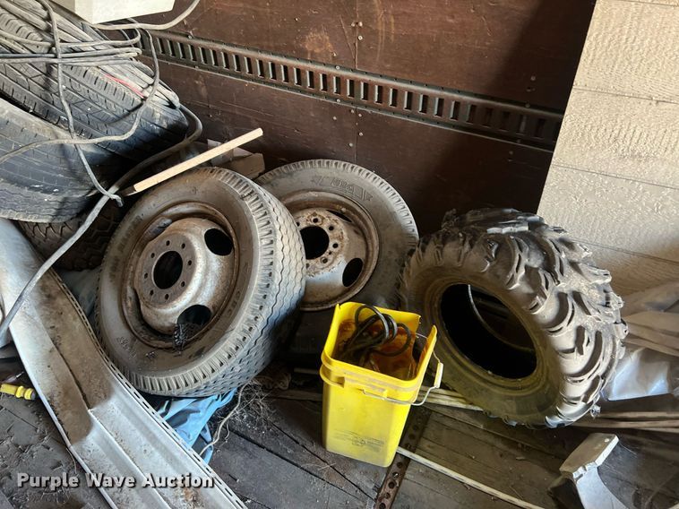 image for item OA9210 Dry van trailer body