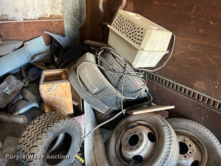 image for item OA9210 Dry van trailer body