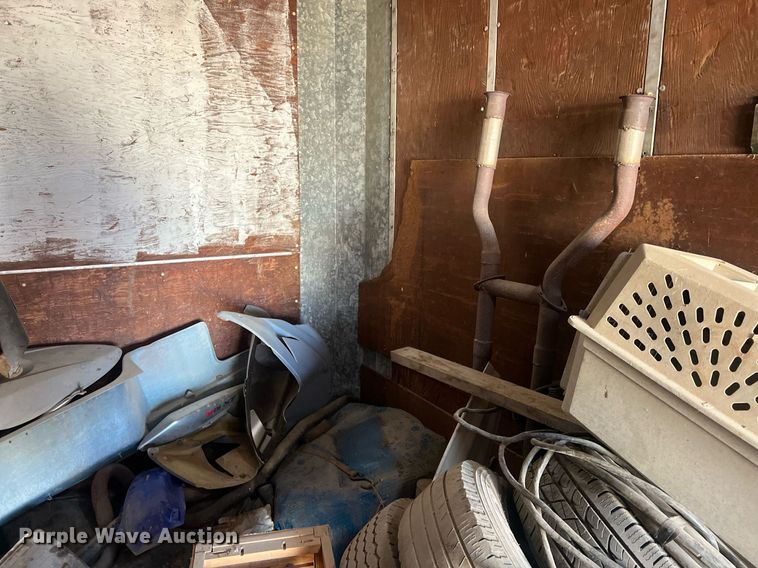 image for item OA9210 Dry van trailer body