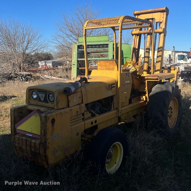 image for item OA9213 Massy Ferguson 2500  forklift