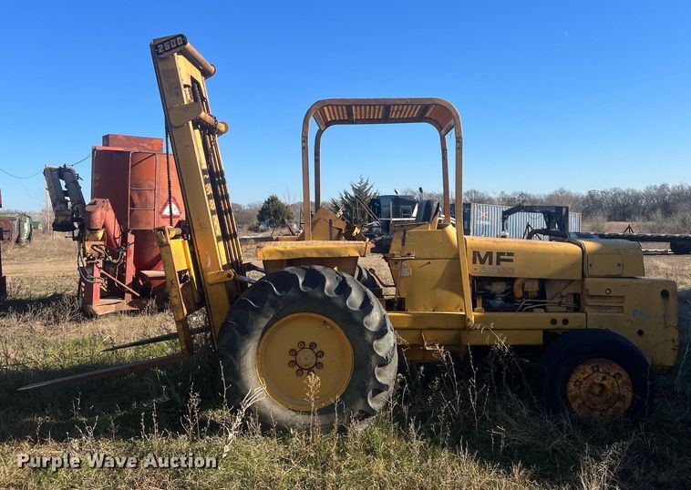 image for item OA9213 Massy Ferguson 2500  forklift