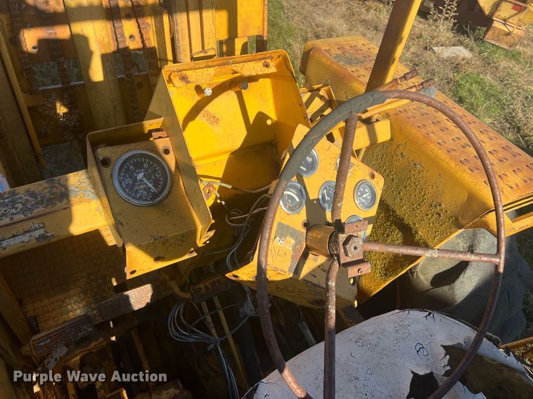 image for item OA9213 Massy Ferguson 2500  forklift