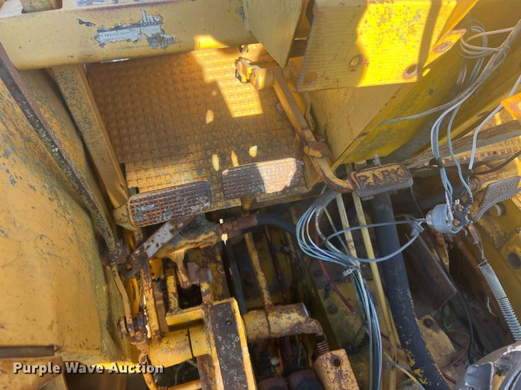 image for item OA9213 Massy Ferguson 2500  forklift