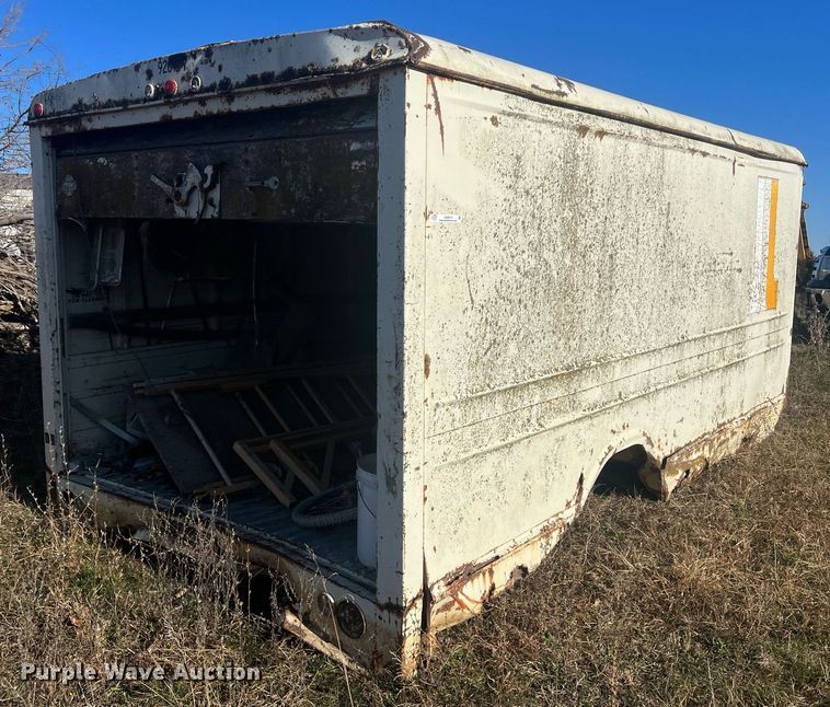 image for item OA9214 Box bed