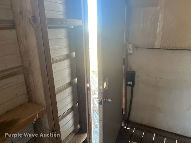 image for item OA9215 Farrowing shed