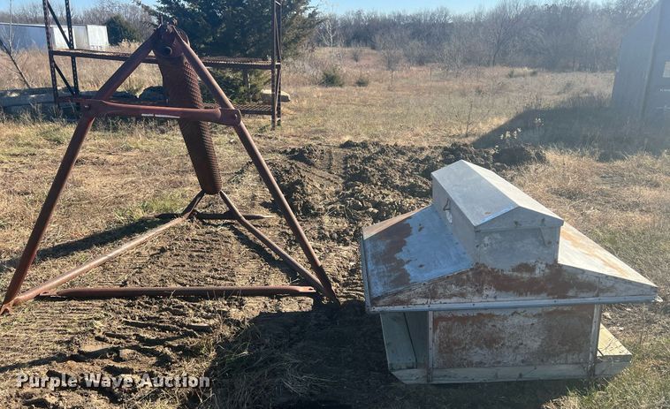 image for item OA9217 Livestock equipment