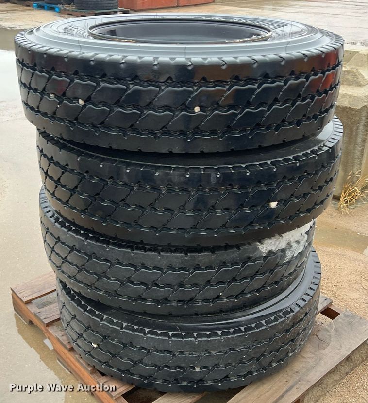 image for item OA9220 (4) Michelin 11R22.5 tires and wheels