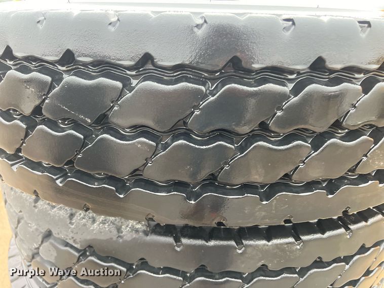 image for item OA9221 (4) Michelin 11R22.5 tires and wheels