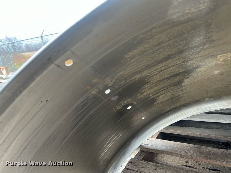 image for item OA9224 (2) truck fenders