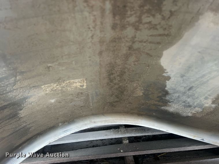 image for item OA9224 (2) truck fenders