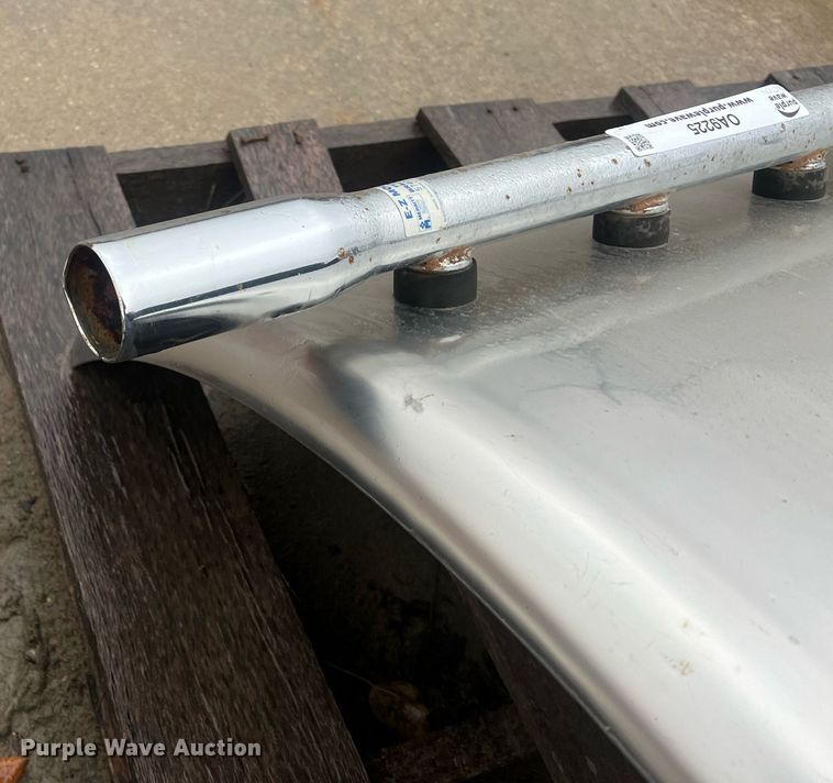 image for item OA9225 (2) truck fenders