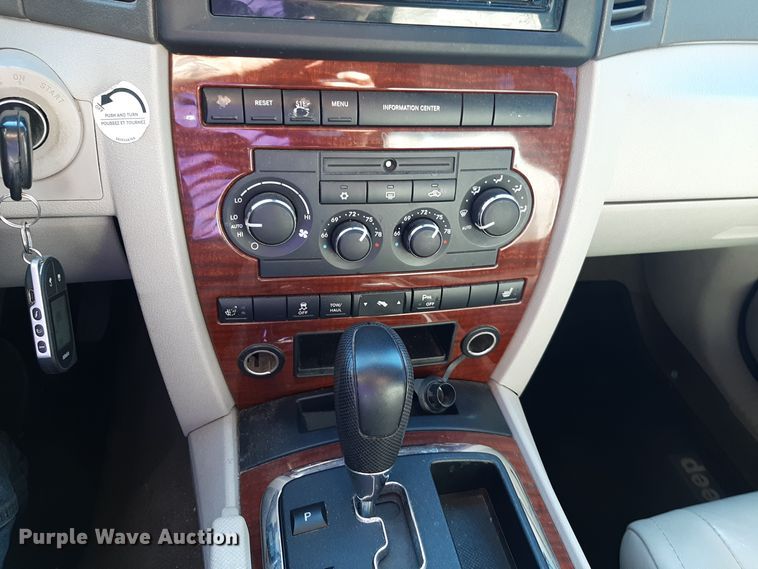 image for item OF9609 2006 Jeep Grand Cherokee  SUV