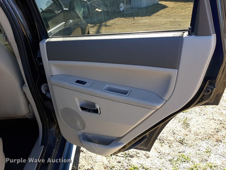 image for item OF9609 2006 Jeep Grand Cherokee  SUV