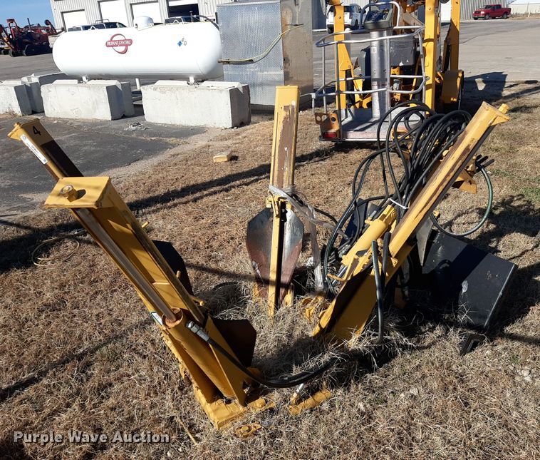 image for item OF9611 1994 Vermeer TS20  skid steer tree spade