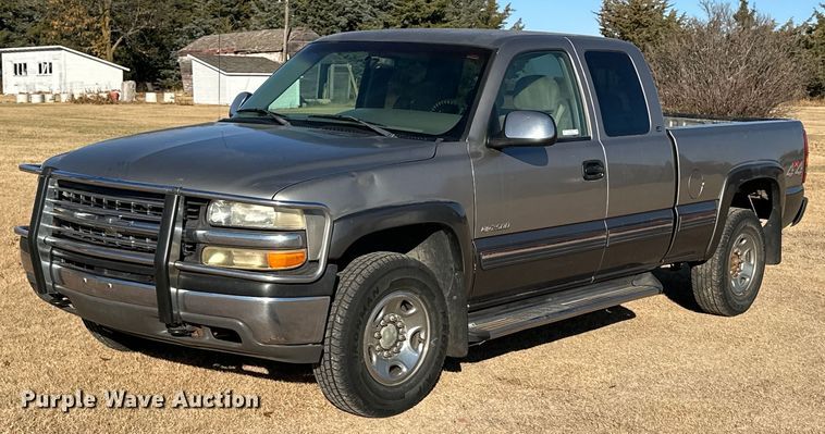 image for item OK9180 1999  Chevrolet Silverado 2500  Ext. Cab pickup truck