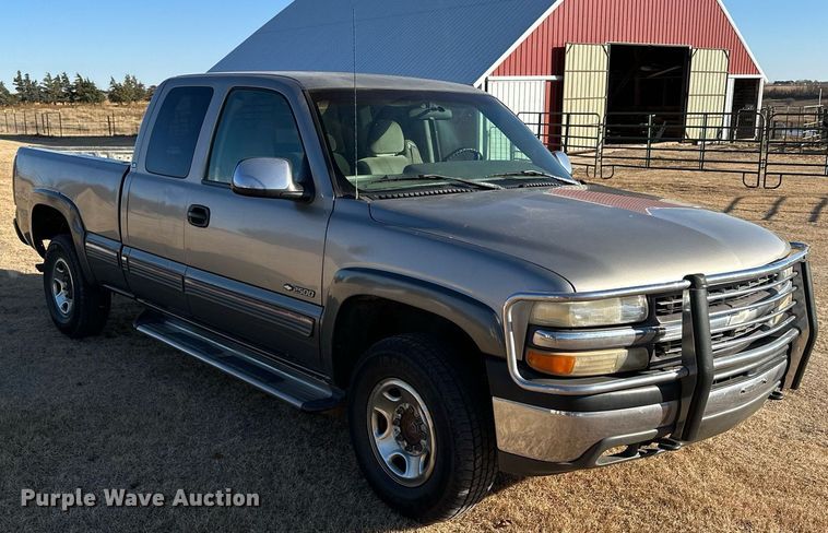 image for item OK9180 1999  Chevrolet Silverado 2500  Ext. Cab pickup truck