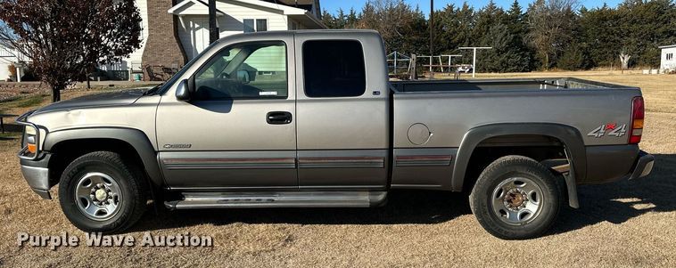 image for item OK9180 1999  Chevrolet Silverado 2500  Ext. Cab pickup truck