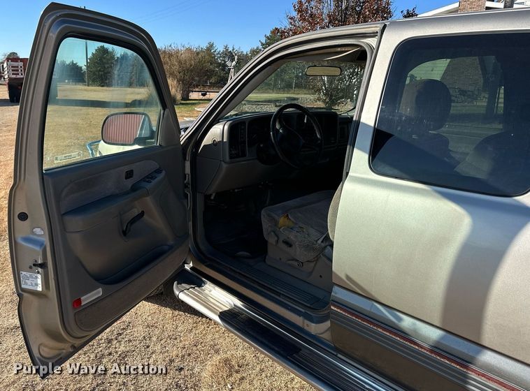 image for item OK9180 1999  Chevrolet Silverado 2500  Ext. Cab pickup truck