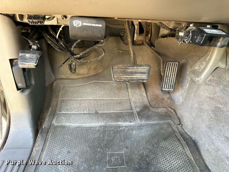 image for item OK9180 1999  Chevrolet Silverado 2500  Ext. Cab pickup truck