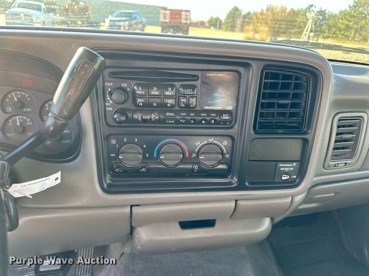 image for item OK9180 1999  Chevrolet Silverado 2500  Ext. Cab pickup truck