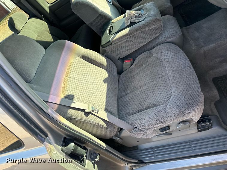 image for item OK9180 1999  Chevrolet Silverado 2500  Ext. Cab pickup truck