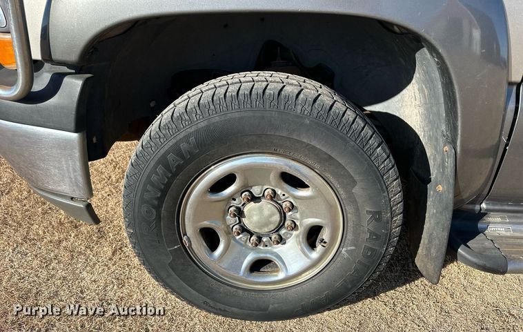 image for item OK9180 1999  Chevrolet Silverado 2500  Ext. Cab pickup truck