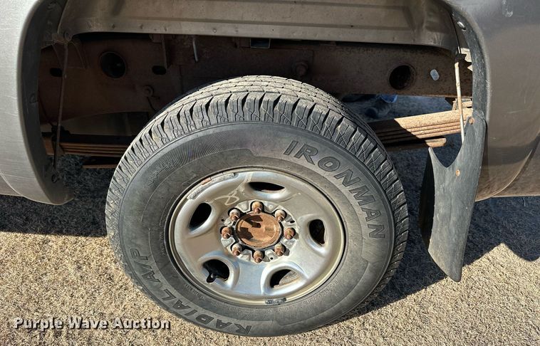 image for item OK9180 1999  Chevrolet Silverado 2500  Ext. Cab pickup truck