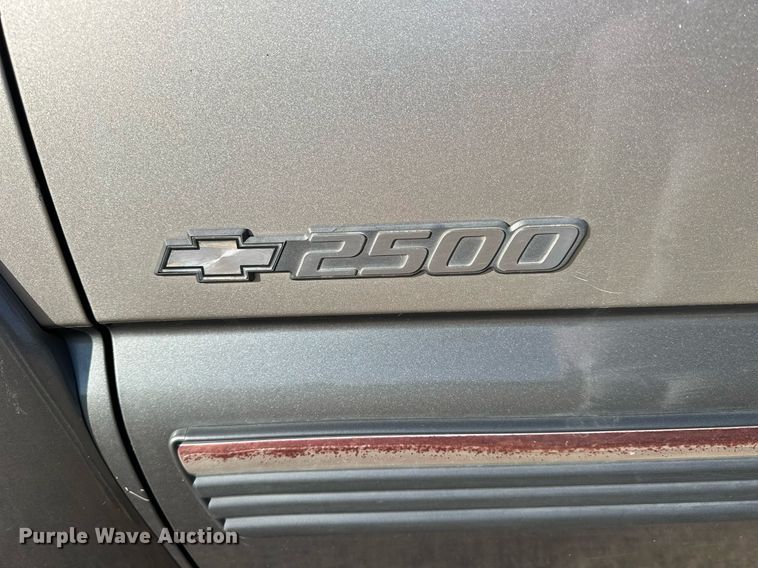 image for item OK9180 1999  Chevrolet Silverado 2500  Ext. Cab pickup truck