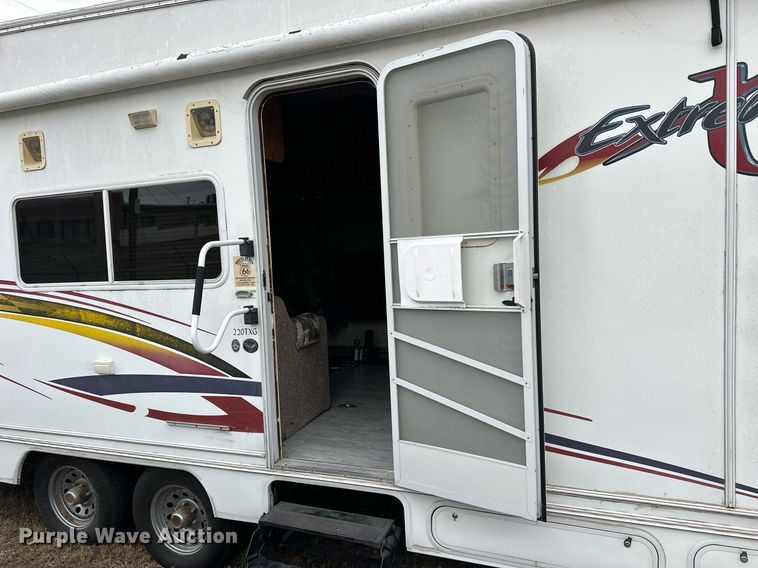 image for item OK9294 2006 Extreme 220TXG  camper