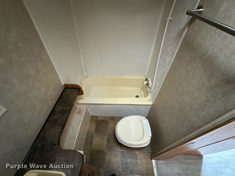 image for item OK9294 2006 Extreme 220TXG  camper