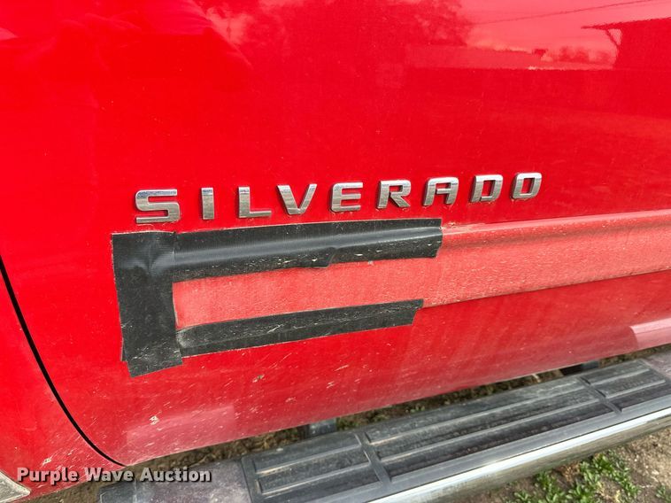 image for item OK9295 2010 Chevrolet Silverado 1500  Crew Cab pickup truck