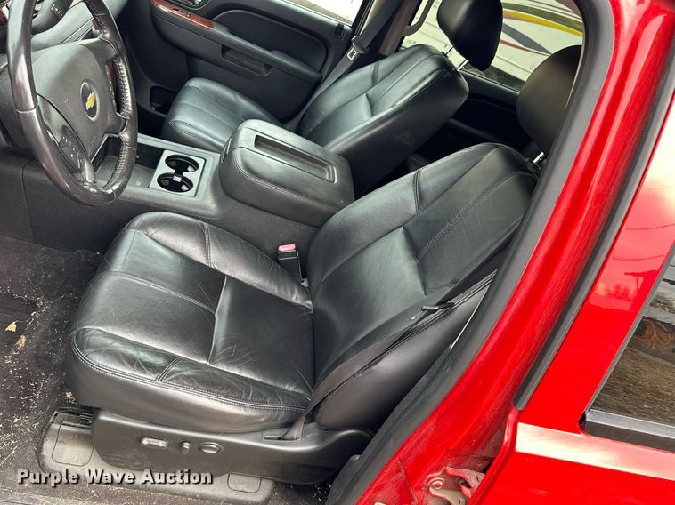 image for item OK9295 2010 Chevrolet Silverado 1500  Crew Cab pickup truck