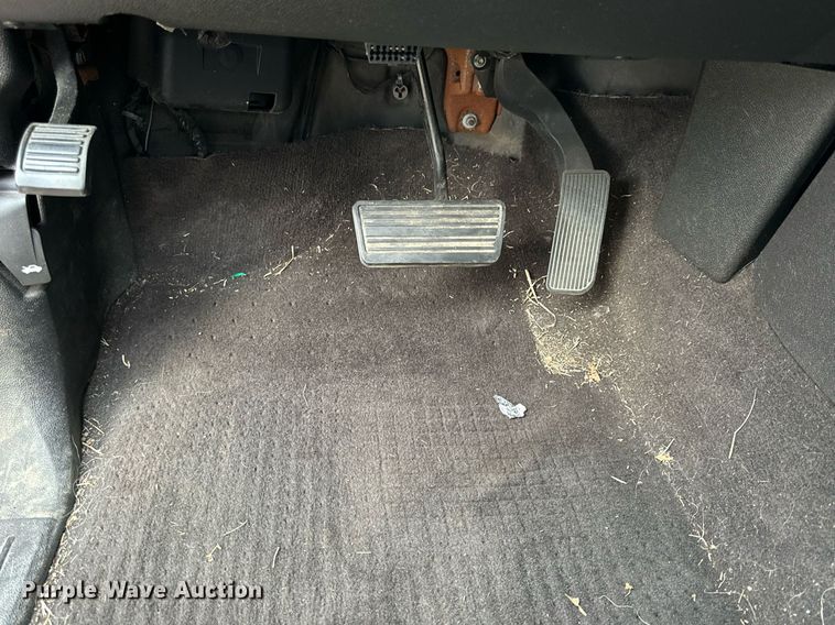 image for item OK9295 2010 Chevrolet Silverado 1500  Crew Cab pickup truck