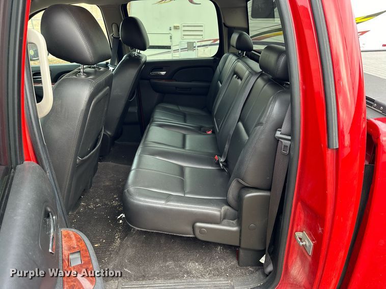 image for item OK9295 2010 Chevrolet Silverado 1500  Crew Cab pickup truck