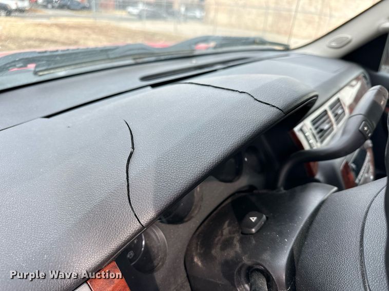 image for item OK9295 2010 Chevrolet Silverado 1500  Crew Cab pickup truck