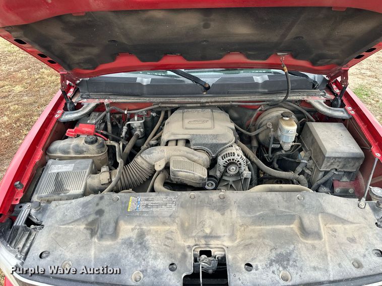 image for item OK9295 2010 Chevrolet Silverado 1500  Crew Cab pickup truck