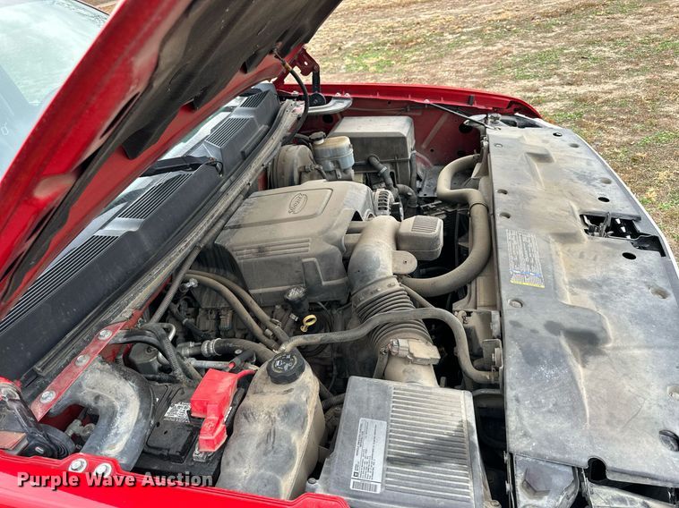 image for item OK9295 2010 Chevrolet Silverado 1500  Crew Cab pickup truck