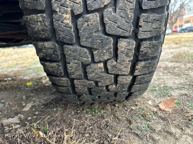 image for item OK9295 2010 Chevrolet Silverado 1500  Crew Cab pickup truck