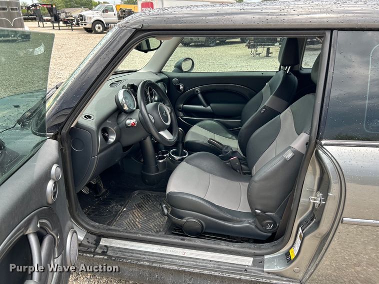 image for item OK9757 2005 Mini Cooper S