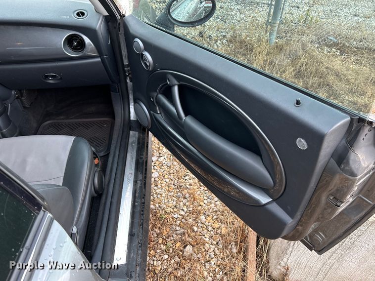 image for item OK9757 2005 Mini Cooper S