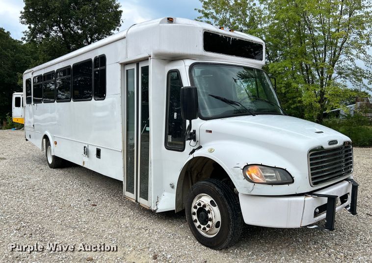 image for item OK9778 2012 Freightliner S2C  shuttle bus