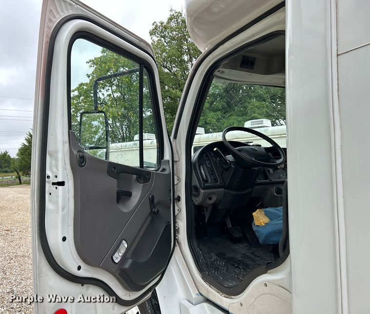 image for item OK9778 2012 Freightliner S2C  shuttle bus