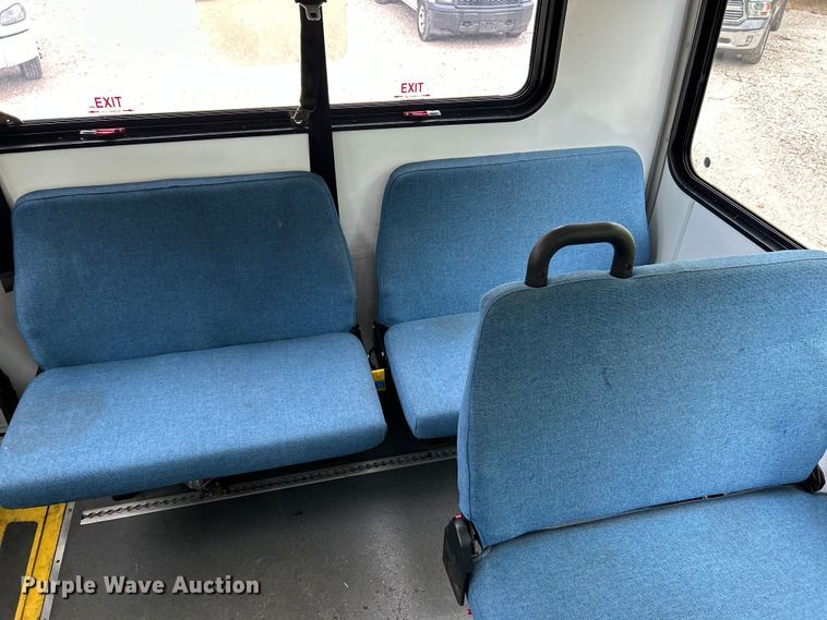 image for item OK9786 2012 Freightliner S2C  shuttle bus